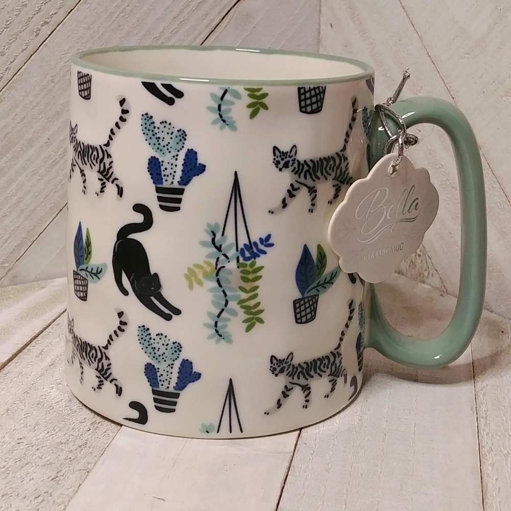 NWT Bella Green/Blue/White/Black Kitty Plant Mug